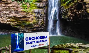 Cachoeira Santa Bárbara imponência e beleza natural na Chapada das Mesas