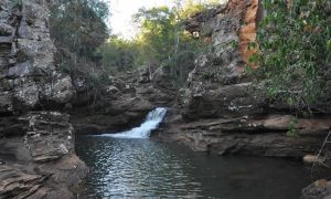 Cachoeira dos Namorados um refúgio romântico na Chapada das Mesas